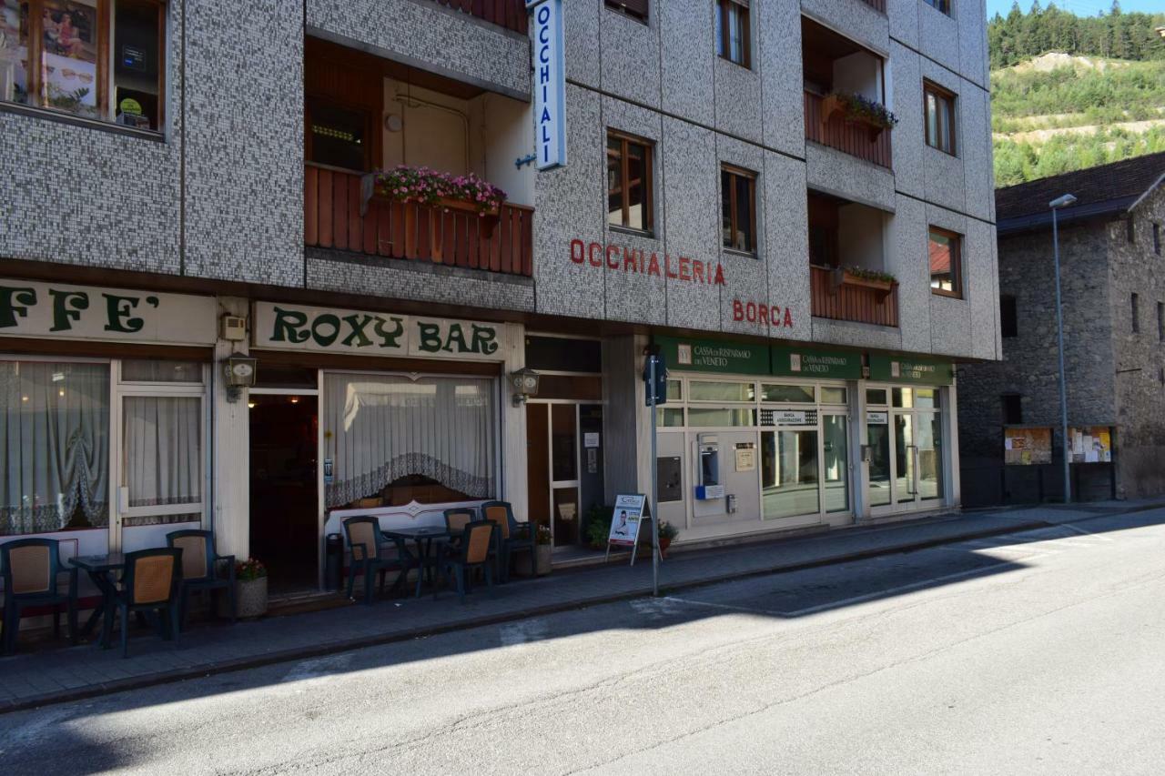 Lozzo Di Cadore - Dolomiti - Piazza IV Novembre Lozzo Cadore Екстер'єр фото